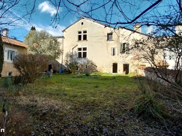 Maison 5 pièces 220 m²