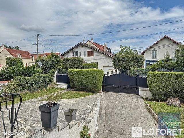 Maison 5 pièces 220 m²