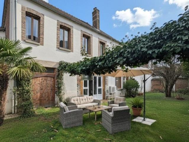 Maison 5 pièces 220 m²