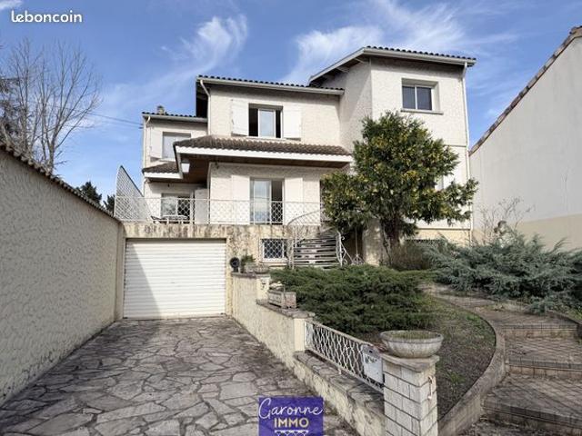 Maison 5 pièces 220 m²