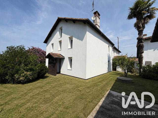 Maison 5 pièces 220 m²