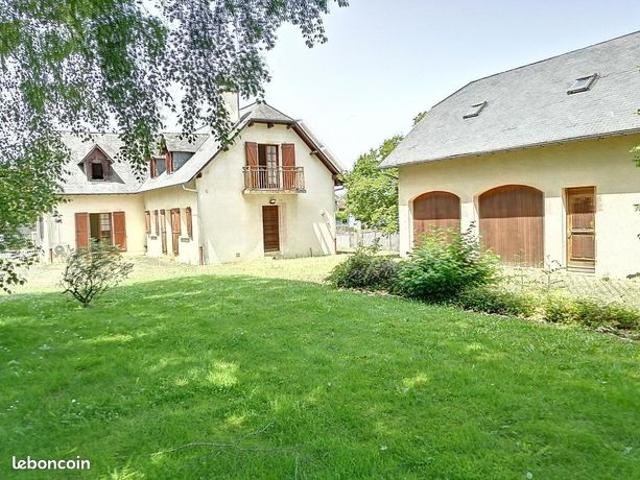Maison 5 pièces 220 m²