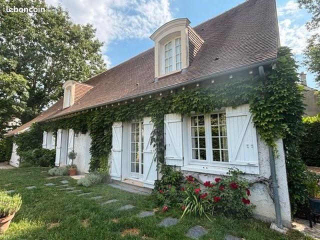 Maison 5 pièces 220 m²
