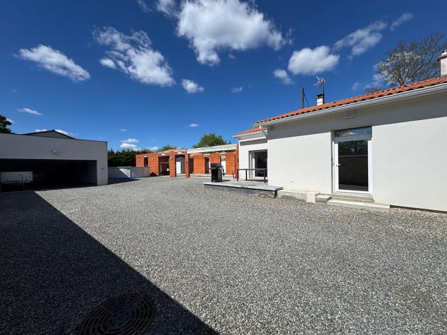 Maison 5 pièces 220 m²