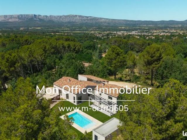 Maison 5 pièces 220 m²