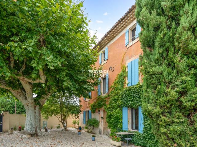 Maison 5 pièces 220 m²