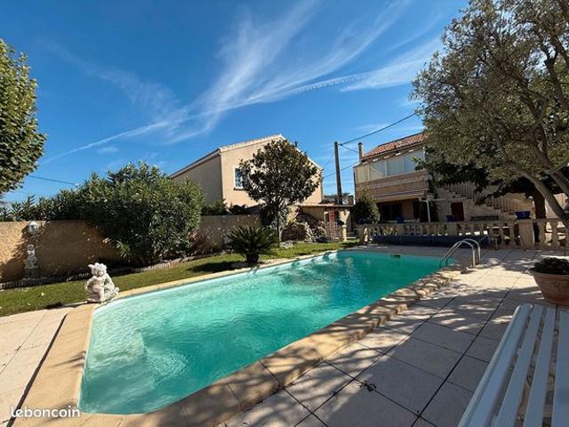Maison 5 pièces 220 m²
