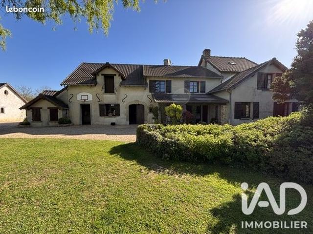 Maison 5 pièces 220 m²