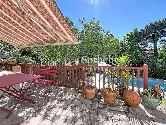 Maison 5 pièces 220 m²