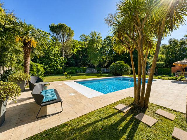 Maison 5 pièces 220 m²