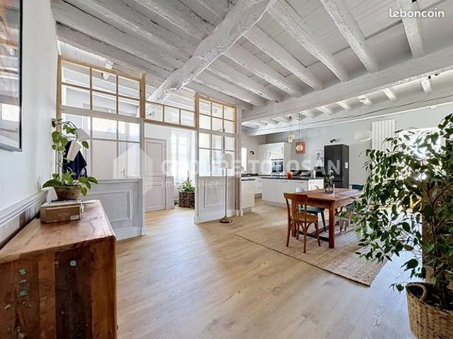 Maison 5 pièces 220 m²