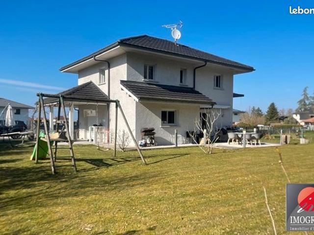Maison 5 pièces 220 m²