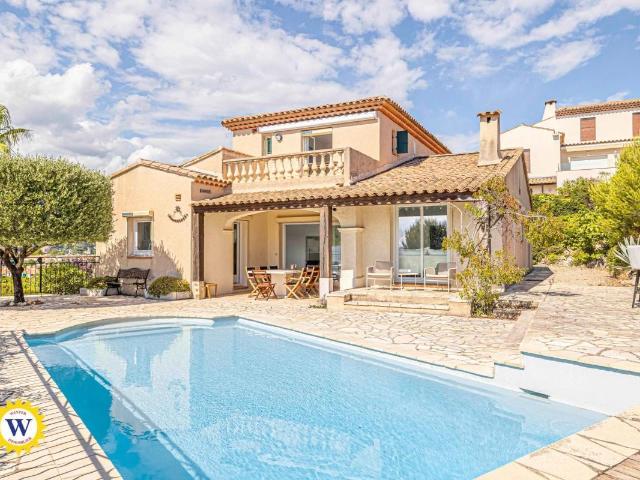 Maison 5 pièces 220 m²