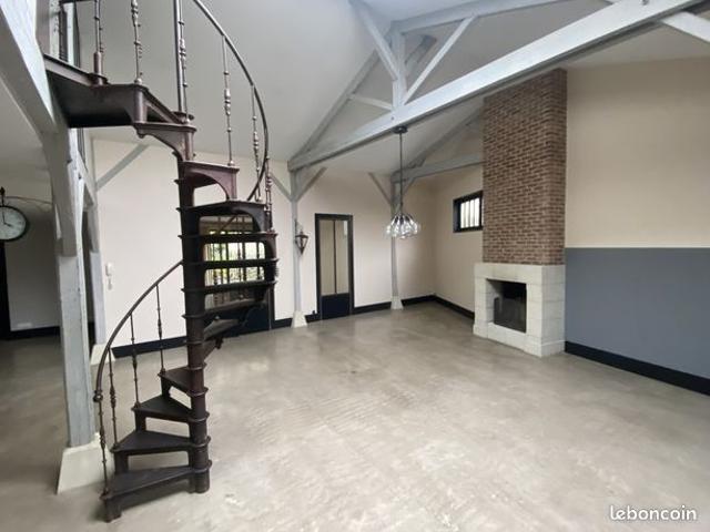 Maison 5 pièces 220 m²