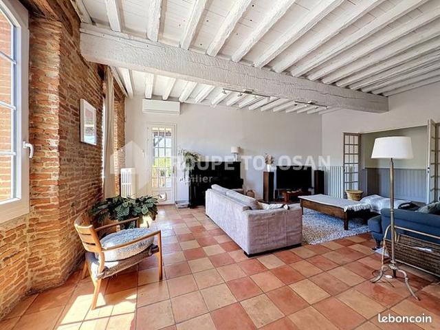 Maison 5 pièces 220 m²