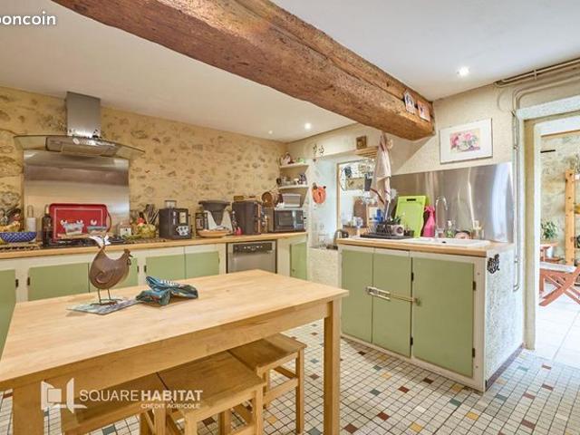 Maison 5 pièces 220 m²
