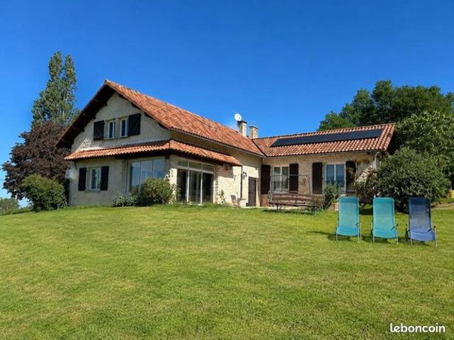 Maison 5 pièces 220 m²