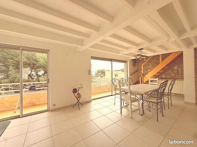 Maison 5 pièces 220 m²