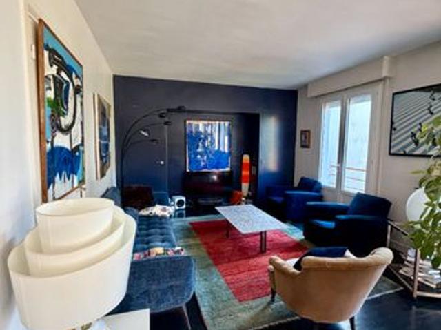Maison 5 pièces 221 m²