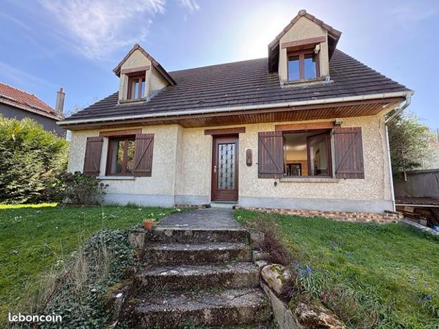 Maison 5 pièces 221 m²