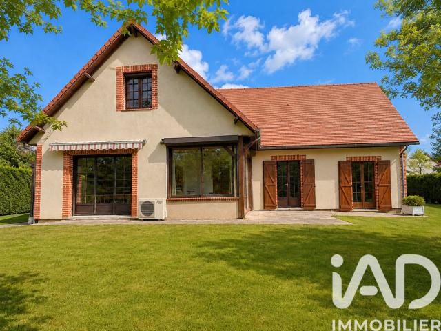 Maison 5 pièces 221 m²
