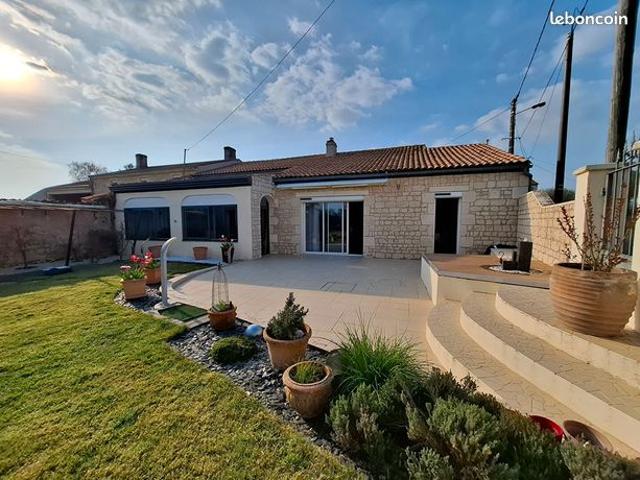 Maison 5 pièces 221 m²