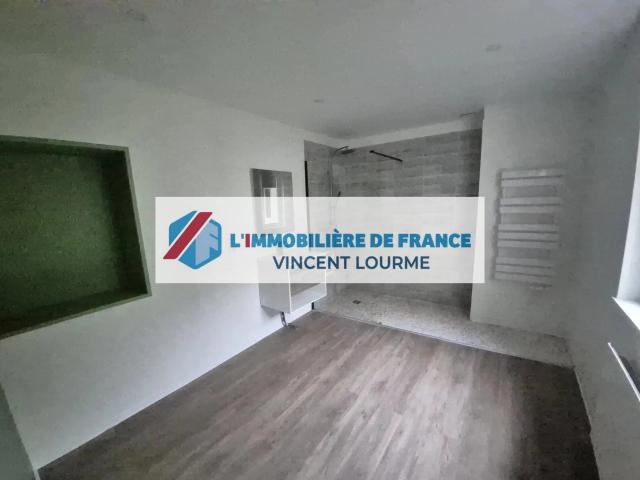 Maison 5 pièces 221 m²