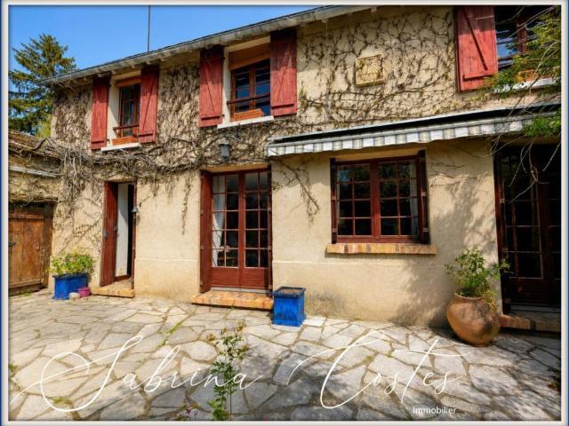 Maison 5 pièces 222 m²
