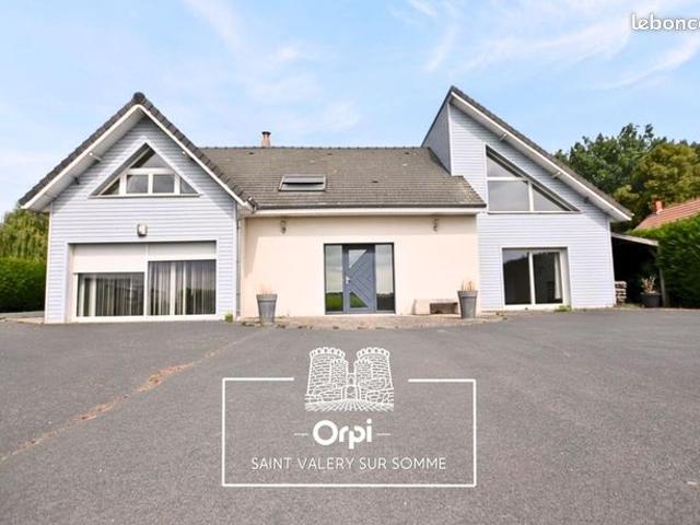 Maison 6 pièces 222 m²