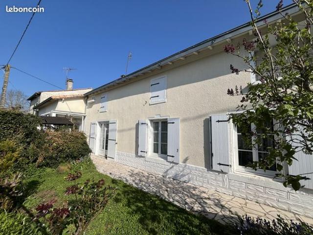 Maison 5 pièces 222 m²