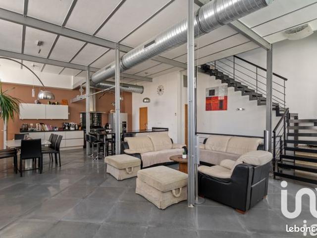 Maison 5 pièces 223 m²