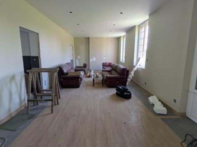 Maison 5 pièces 234 m²