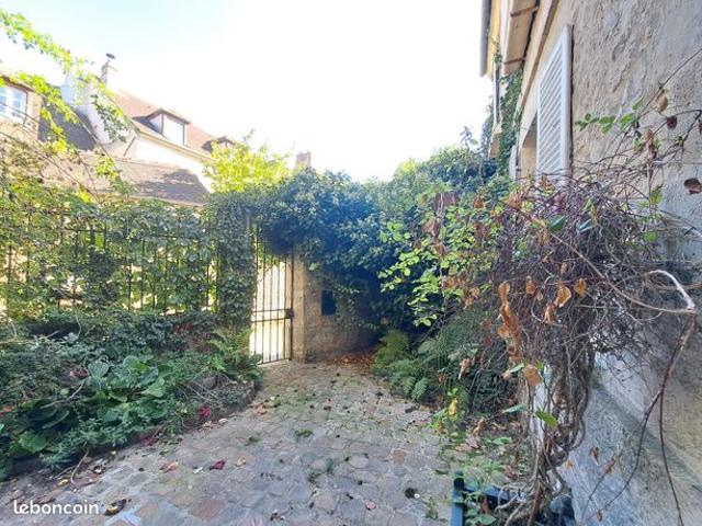 Maison 5 pièces 234 m²