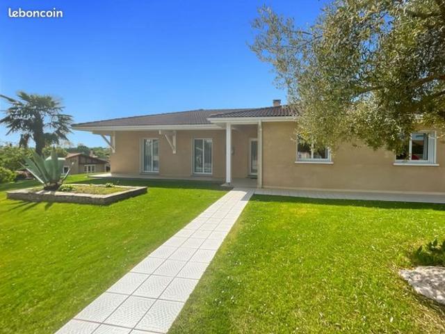 Maison 5 pièces 234 m²