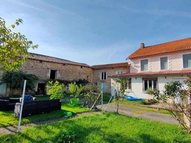 Maison 5 pièces 235 m²