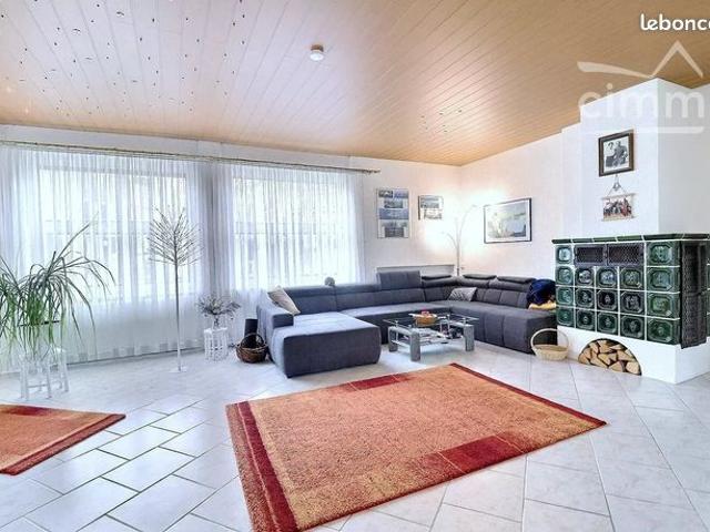 Maison 5 pièces 235 m²