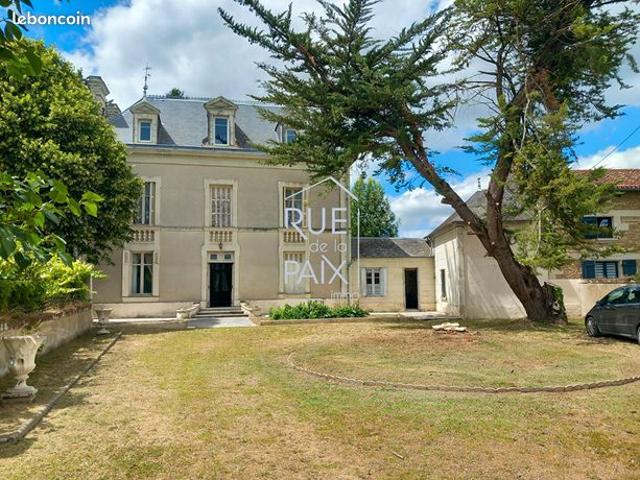 Maison 5 pièces 236 m²