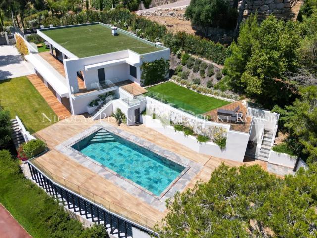 Maison 5 pièces 237 m²