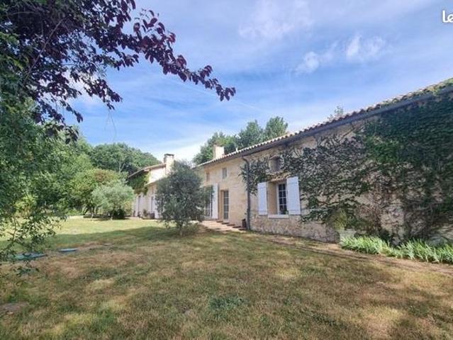 Maison 5 pièces 239 m²