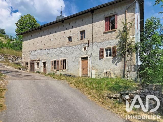 Maison 5 pièces 230 m²