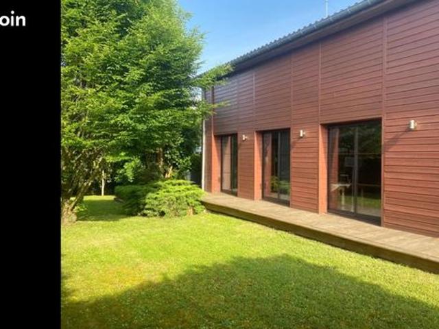 Maison 5 pièces 230 m²