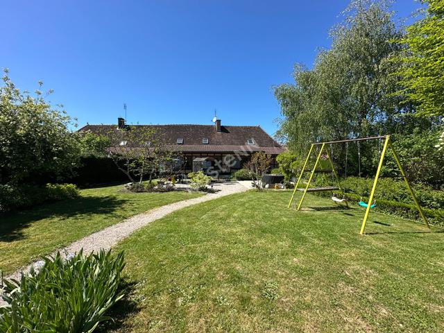 Maison 5 pièces 230 m²