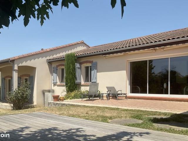 Maison 5 pièces 230 m²
