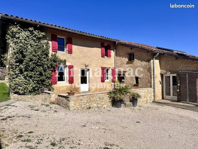 Maison 5 pièces 230 m²