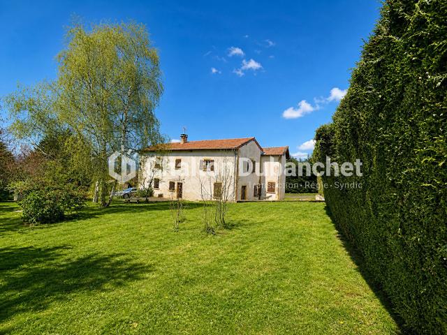 Maison 5 pièces 231 m²