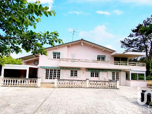 Maison 5 pièces 231 m²
