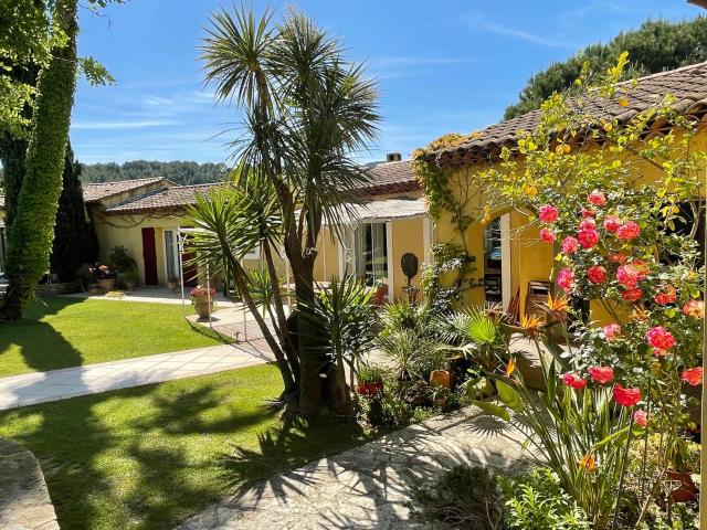 Maison 5 pièces 231 m²