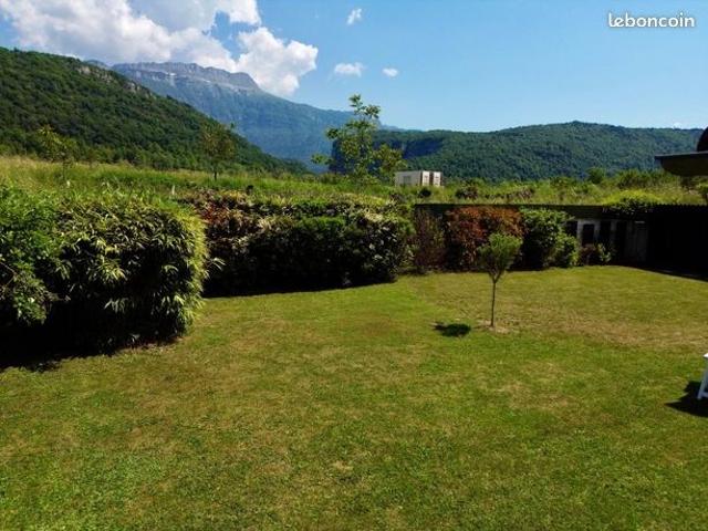 Maison 5 pièces 232 m²