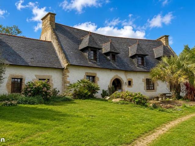 Maison 5 pièces 232 m²