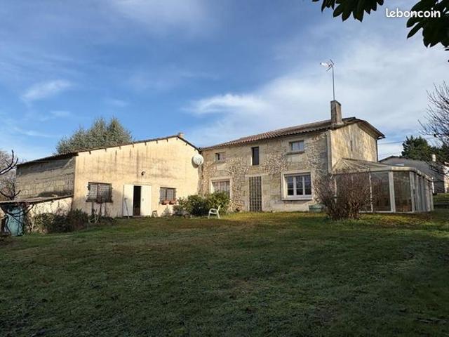 Maison 5 pièces 232 m²